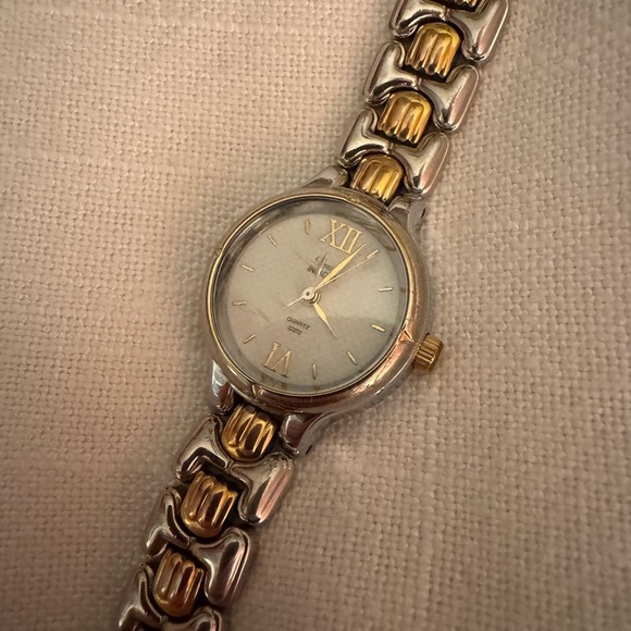 Vintage Two-Tone timex watch